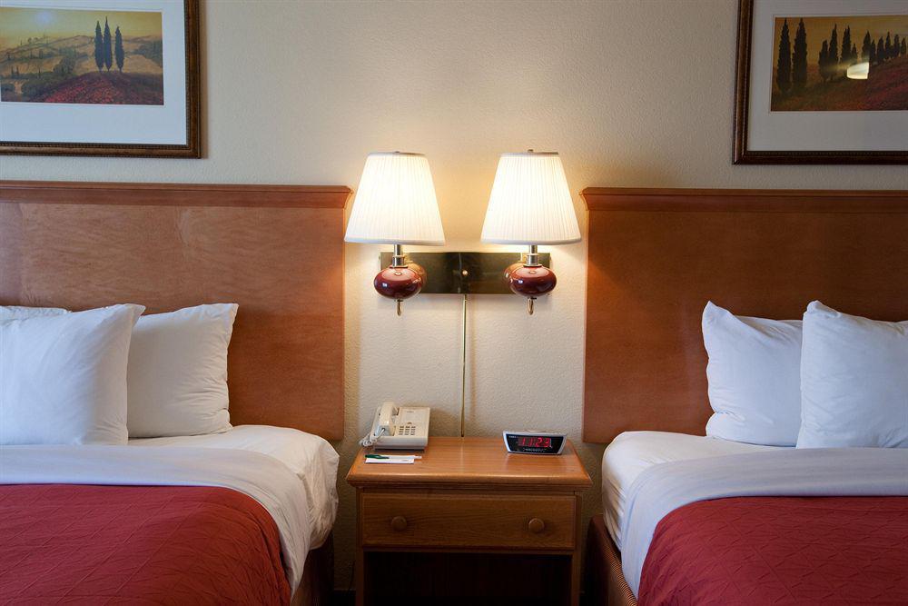Country Inn & Suites By Radisson, Davenport, Ia Zimmer foto